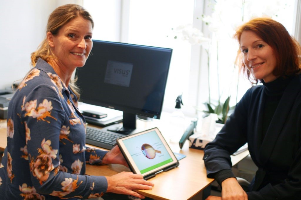 De fleste kan slippe briller og linser! Men hvilke risici er der?